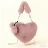 Bolsa Portátil Coração de Amor 2025, Bolsa Transversal Fofa de Pelúcia, Mini Bolsa de Ombro Simples Fashion com Formato de Coração para Meninas