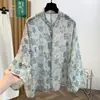 Foto real de nova camisa de algodão e linho estilo chinês, leve, respirável, solta, modeladora, com gola alta, proteção solar, camisa de manga comprida para o início do outono, novo modelo