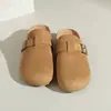 2026 Nuevas Pantuflas Cubiertas Zapatos Casuales Mujer Pedal de Pie Perezoso Dopamina Zapatos de Cabeza Grande Hebilla de Cinturón Estilo Bosque Retro Lindo