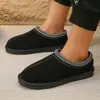Nuevas botas de nieve UG 2024, disponibles en tallas grandes para ventas transfronterizas, con suela delgada y estilo étnico, adecuadas para parejas, y también disponibles como pantuflas de algodón para mujer.