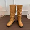 Botas de Estilo Retro con Hebilla de Altura Media-Alta No por Encima de la Rodilla Botas Vaqueras Occidentales 2026 Otoño/Invierno Nuevas Botas de Jinete de Moda con Pliegues