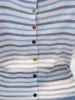 2026 Nuevo Estilo de Verano para Mujer Camiseta Casual de Manga Corta a Rayas Azules con Diseño Único y Hermoso