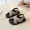 Sandalias de Velcros Estilo Casual para Niños Nuevo Estilo 2026 Zapatos de Playa de Verano para Niñas, Tallas Pequeña, Mediana y Grande para Niños, Zapatos Elegantes para Bebés