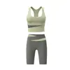 Conjunto de yoga bicolor de cintura cruzada para mujer, conjunto de dos piezas de top deportivo y shorts de cintura alta, ropa de fitness Pilates adelgazante