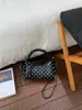 Bolsa de Mão de Bolinhas Feminina 2026 Nova Tendência de Verão de Alto Padrão de Nicho Bolsa de Ombro de Luxo Leve Bolsa Transversal para o Dia a Dia
