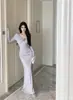 Vestido Longo de Uma Alça com Franzidos, Cor Sólida Floral, Estilo Socialite Transfronteiriço para Mulheres, Outono, Slim Fit, Cintura Alta, Bodycon
