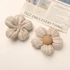 Estilo Ins Estilo Pequeña Fragancia Patrón Estéreo Cuadros Enredados Tela Flor de Cinco Pétalos Accesorios para el Cabello Hechos a Mano DIY Zapatos Bolsas Accesorios para la Ropa