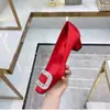 Zapatos de tacón medio gruesos de satén con hebilla cuadrada, tacones altos de punta cuadrada, tacones altos de pedrería, zapatos de boda vintage, nuevo modelo para venta al por mayor