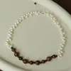 Moderna y versátil cadena hecha a mano de perlas naturales y sándalo de seda dorada, uso en capas vintage, joyería de alta gama elegante y lujosa para mujeres