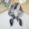 Lenço Quadrado Pequeno de Algodão e Linho Fino Fresco Respirável Feminino Macio Artístico Decorativo Lenço Pequeno Lenço de Verão Feminino Lenço Pequeno Versátil