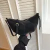 2026 Nova Bolsa Casual Retro de Ombro Único Grande Capacidade Bolsa Bolinho Moda Versátil Bolsa Transversal
