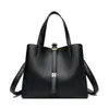 Bolsa de Ombro Fashion de Luxo Leve Versátil Nova Bolsa de Balde de Alta Qualidade Camadas Múltiplas Fashion Casual Feminina para Mãe