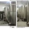 Suministro de fábrica tanque de acero blanco contenedor de vino de acero inoxidable 10 toneladas tanque de almacenamiento vertical tanque de almacenamiento de licor tanque de almacenamiento de acero inoxidable