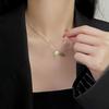 Collar con colgante de diamante cuadrado pequeño para mujer, diseño de nicho, ligero, lujoso, elegante, sencillo, cadena de clavícula chapada en plata pura, estilo frío rojo neto