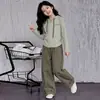Conjunto de Dos Piezas de Cárdigan de Punto con Capucha para Niñas Primavera y Otoño 2026, Atuendo Elegante Casual con Pantalones Curvos para Niñas Mayores en Otoño