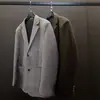 Sala de Modelos de Ropa Suave para Hombres Vestuario Estilo Italiano Sencillo Chaqueta de Traje para Hombres Exhibición de Accesorios Armario Decoración