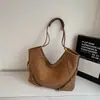 Moda Occidental Retro Bolso de Hombro de Gran Capacidad para Mujer 2025 Invierno Nuevo Bolso Tote Casual para el Trabajo Bolso de Axila