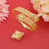 Comercio exterior transfronterizo nuevo traje de joyería chapado en oro moda femenina diseño de hoja hueca anillo de oro pulsera conjunto de dos piezas