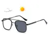 Gafas de Sol Cuadradas Fotocromáticas Estilo Aviador UV400 de Diseñador Gafas de Sol para Hombre Mujer Bloqueador de Luz Azul