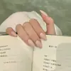 Arte de uñas transfronterizo, piezas de uñas portátiles pre-dimensionadas, puntas de uñas terminadas, puntas de uñas hechas a mano de comercio exterior, parches de uñas postizas cortos con forma de almendra, productos populares