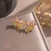 Colar Laço Popular Europeu e Americano de Cobre com Zircônia e Diamantes para Mulheres, Joia Versátil de Corrente para Clavícula de Luxo Leve, Não Desbota