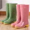 Botas de lluvia transparentes de gel moda zapatos impermeables engrosados botas de lluvia altas para adultos Zapatos de goma de trabajo para mujer cubrezapatos antideslizantes para cocina
