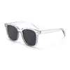 Nuevas Gafas de Sol Cuadradas de Moda Transfronterizas Estilo Europeo y Americano con Tachuelas Horizontales, Perfectas para Fashionistas para Capturar Fotos Elegantes con un Ambiente Sencillo y Elegante