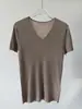 Top de punto de otoño para mujer con cuello en V de manga corta 100% lana de 18 gauge 60 hilos sin costuras Yangzi YarnShimadzu