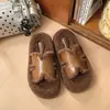 Pantuflas de exterior para otoño e invierno 2026, nuevas pantuflas de algodón de malla estilo felpa, pantuflas de interior de suela gruesa, pantuflas de exterior para mujer, estilo francés