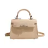 Bolsas de Nicho da Moda Este Ano para Mulheres, Novas Bolsas Quadradas Pequenas da Moda com um Toque de Luxo, Bolsas Versáteis de Ombro e Transversais para Mulheres