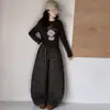 Conjunto de pantalones con estampado de leopardo para niñas, primavera y otoño, nuevo top de manga larga 2026, pantalones de pierna ancha para niñas pequeñas, conjunto de dos piezas para niños mayores, estilo moderno