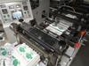 Máquina de alta velocidad para hacer bolsas de embalaje de papel-plástico con impresión a doble cara