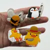 Zuecos de la Nueva Serie de Animales Transfronterizos con Hebillas de Flores, Luces LED Parpadeantes, Zapatos de Jardín de Gama Alta, Hebillas de Zapatos Combinables de Forma Independiente
