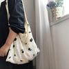 Bolso de hombro de tela de burbujas plisada retro francés, pequeño bolso de tela ligera con flocado de rosa, bolso ligero con caída