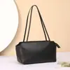 Bolsa de couro de cordeiro de primeira camada bolsa de ombro coreana de nicho bolsa feminina de couro genuíno bolsa de ombro única bolsa de mão novo modelo sensação de alta qualidade bolsa de axila