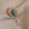 Broche de Borboleta para Mulheres, High-End, Luxo Leve, Broche de Atacado de Nicho, Elegante, Fixado em Roupas, Terno, Acessório Corsage de Pérola