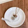 Colar de Corda Trançada com Pérolas Artificiais Estilo Novo para Mulheres, Gargantilha Choker Color Café Estilo Chinês Novo Retrô, Corrente Longa para Pescoço com Acessórios Pintados