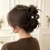 Pinza para el pelo redonda color marrón Melard para mujer, Accesorio para el pelo retro francés de nicho nuevo, Pinza de tiburón elegante de alta gama