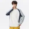 Camiseta de manga larga para hombre, nuevo modelo de otoño, cuello redondo, camiseta base antibacteriana, bloques de color, deportes al aire libre, sudadera casual holgada para hombre