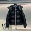 Bolsa tejida Montbeliard Chaqueta de plumas Correa de tres colores Chaqueta de plumas corta