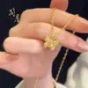 Nuevo Collar de Mariposa Hielo Hielo para Mujer Destello Explosivo Panal Todo Fósforo Tienda Dorada Mismo Cadena de Escamas de Dragón Tridimensional Mujer