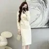 Conjunto de Tricô Duas Peças Estilo Pequeno Luxo Saia Feminina Outono/Inverno Cardigã de Pele Sintética de Visão + Saia Acima do Joelho Conjunto Casual Fashion