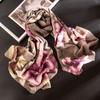 Cachecol novo transfronteiriço com toque de cashmere, xale estampado com flor de hibisco, cachecol europeu e americano feminino, cachecol de alta qualidade para proteção solar