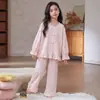 Pijama para niñas, algodón nube manga larga, nuevo estilo primavera y otoño, conjunto de dos piezas de otoño para niñas, ropa de casa para niños grandes, adecuado para usar al aire libre