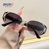 Gafas de Sol Retro Estilo Europeo y Americano Ojo de Gato con Acabado de Alta Gama, Efecto Adelgazante y Diseño Único de Metal para Hombres, Gafas con Forma de Papa Estilo Granero