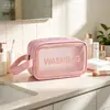 Conjunto de Bolsas de Maquiagem e Higiene Pessoal Três Peças em PU Transparente, Bolsa de Banho Impermeável de Grande Capacidade, Bolsa de Armazenamento Portátil Semitransparente Fosca para Mulheres