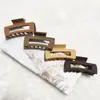 Amazon Clipe Grande Quadrado para Pegar Cor Escura Acessórios de Cabelo Esfoliado Alta Textura Grampo para Parte de Trás da Cabeça Clipe de Tubarão Atacado
