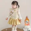Nuevo Vestido de Estilo Chino para Niña para Otoño e Invierno, Engrosado y Cálido, Festivo Vestido Amarillo con Chaleco de Botones