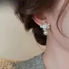 Novos Brincos Exquisitos Estilo Super Brilhante Flor de Zircônia Pérola para Mulheres, Modernos, Leves, Luxuosos, Doces, Fofos e Versáteis