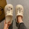 Sandalias de verano para mujer, zapatos con agujeros, moda 2024, nuevas zapatillas de suela gruesa de moda, famosas en Internet, transpirables de alta calidad.